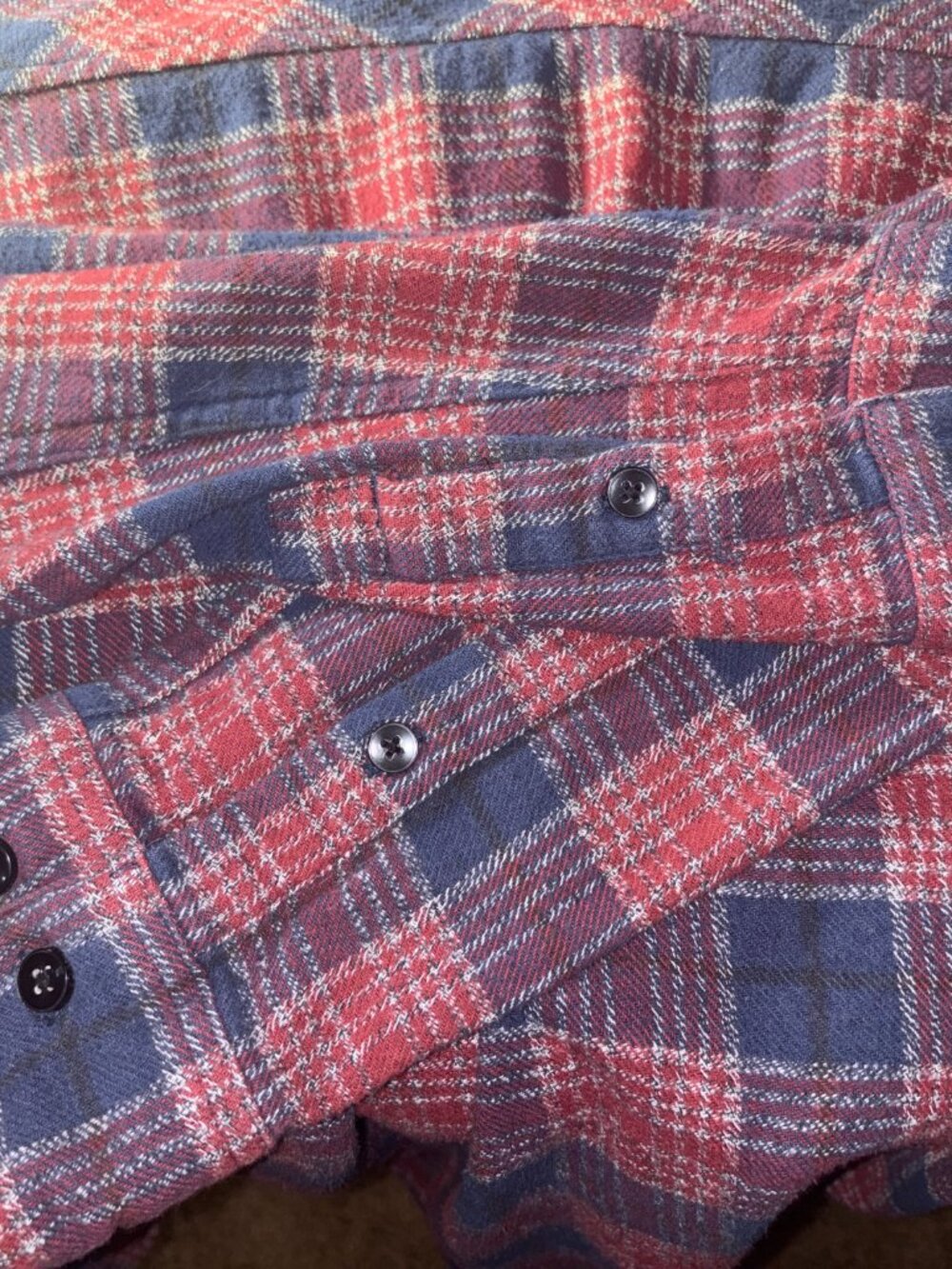 RVCA Red and Blue Plaid Flannel Button-Up Shirt Thick Textured Size M - Picture 7 of 7